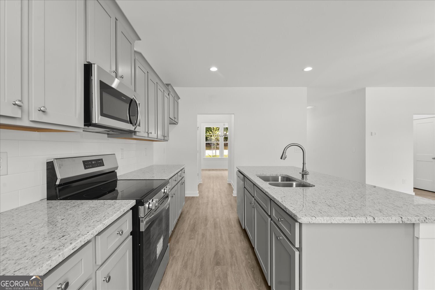 534 Lillian Way Statham - Photo 9