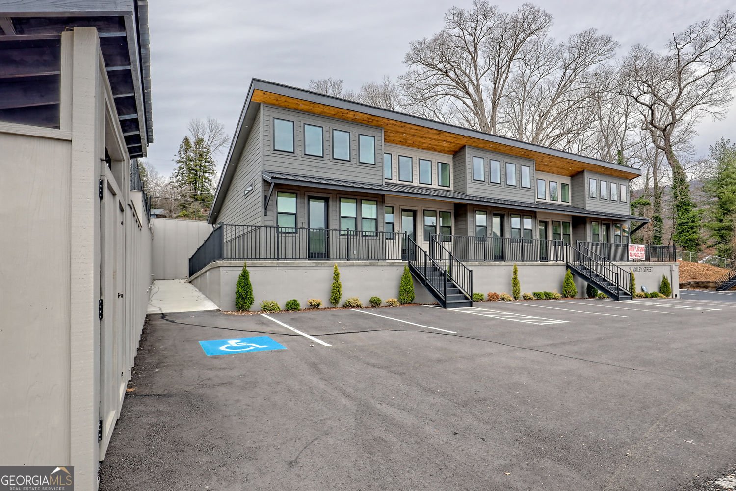 21 Valley Street Clayton - Photo 1