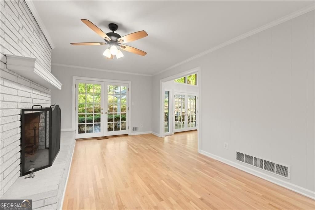 1096 Oxford Crescent NE Atlanta - Photo 11