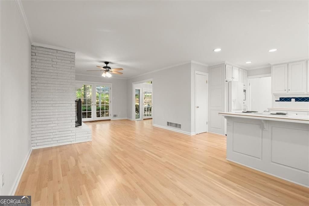 1096 Oxford Crescent NE Atlanta - Photo 12