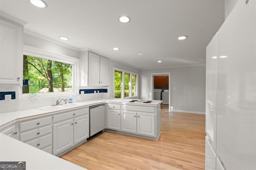 1096 Oxford Crescent NE Atlanta - Photo 15