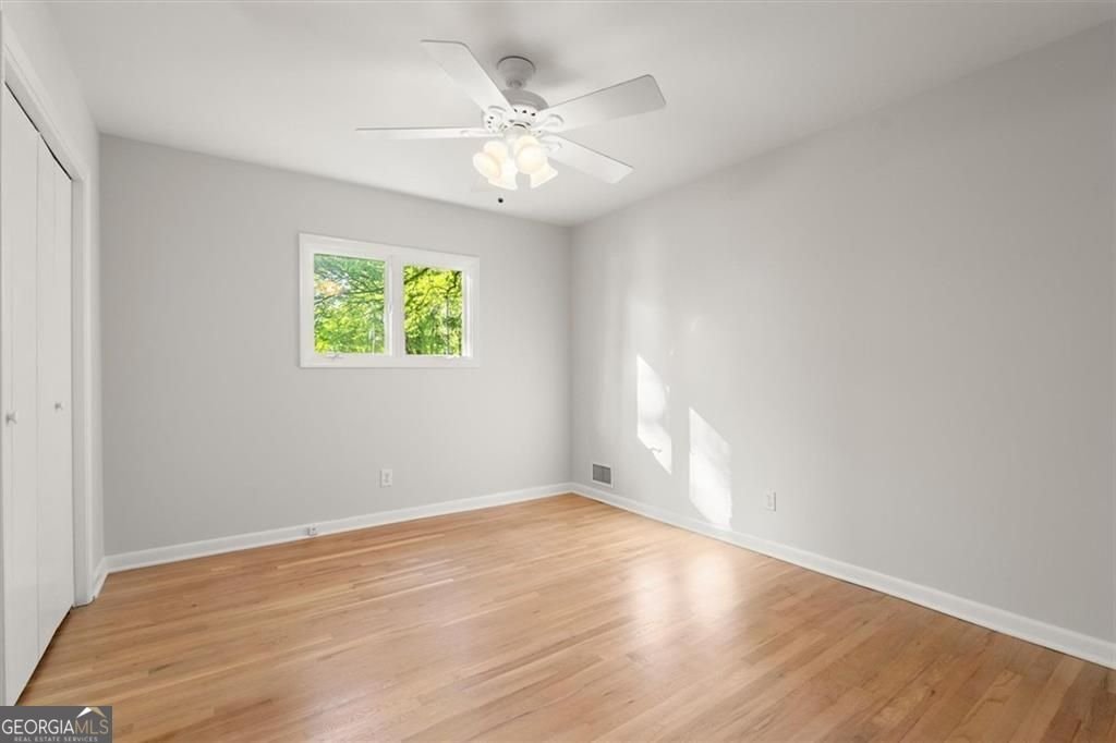 1096 Oxford Crescent NE Atlanta - Photo 17