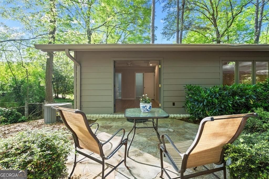 1096 Oxford Crescent NE Atlanta - Photo 29
