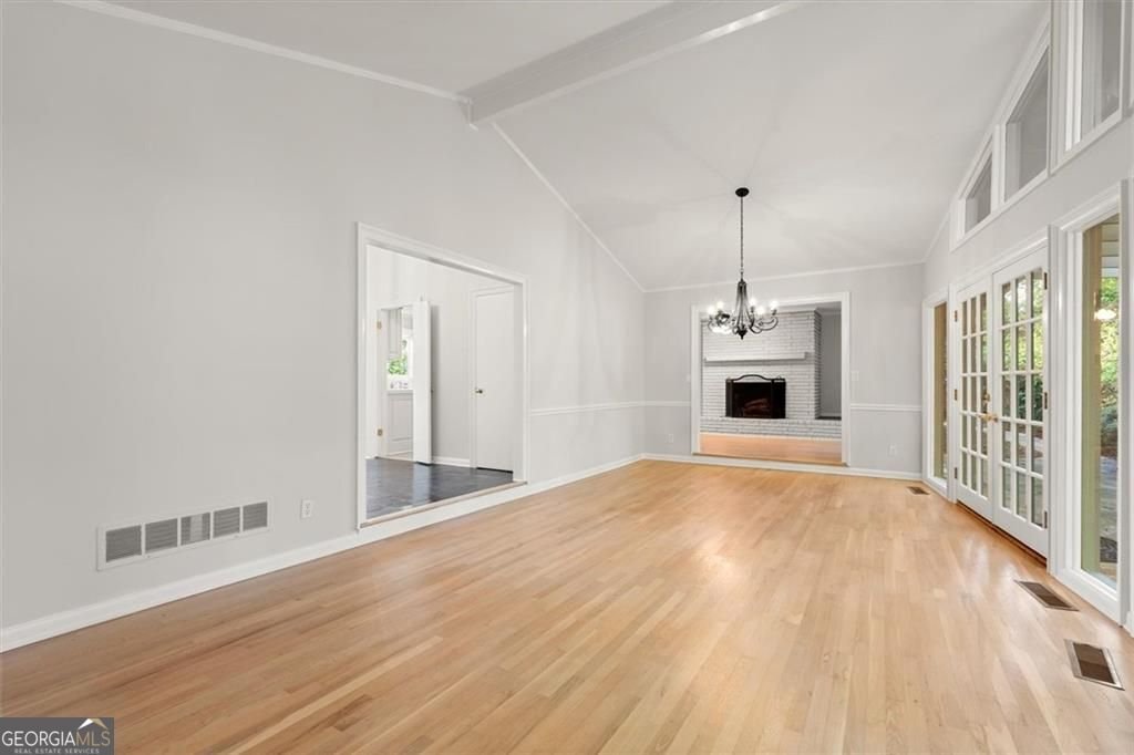 1096 Oxford Crescent NE Atlanta - Photo 9