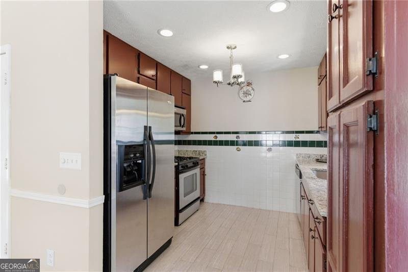 247 Arbour Way Suwanee - Photo 10