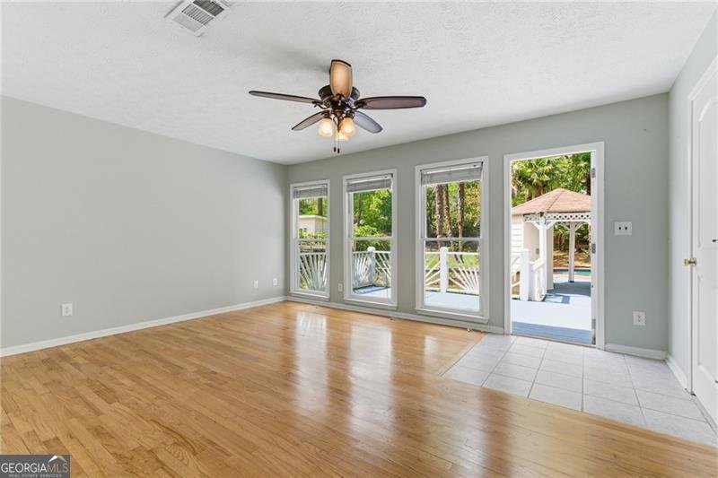 247 Arbour Way Suwanee - Photo 16