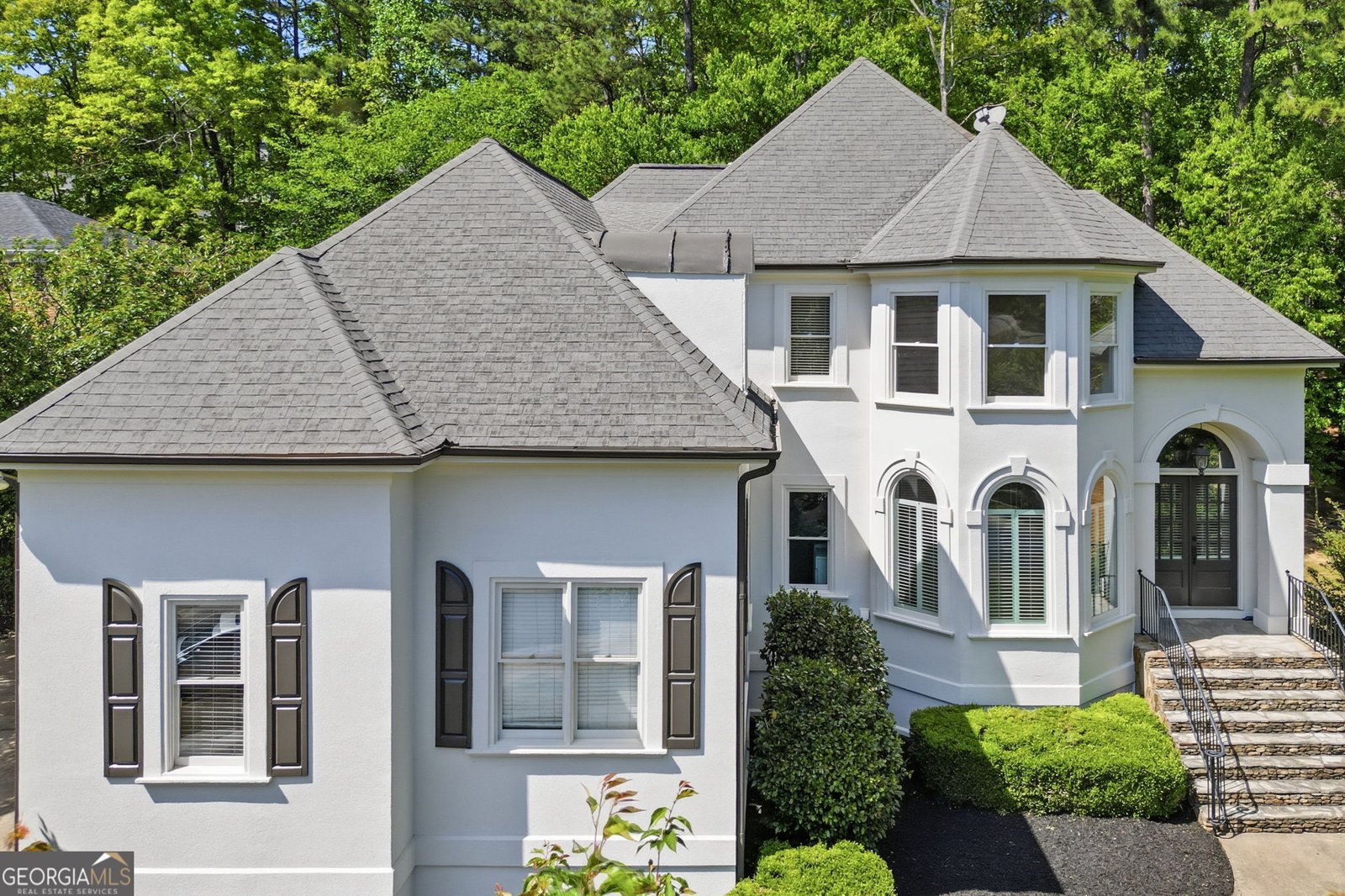 426 Clubview Drive Woodstock - Photo 1