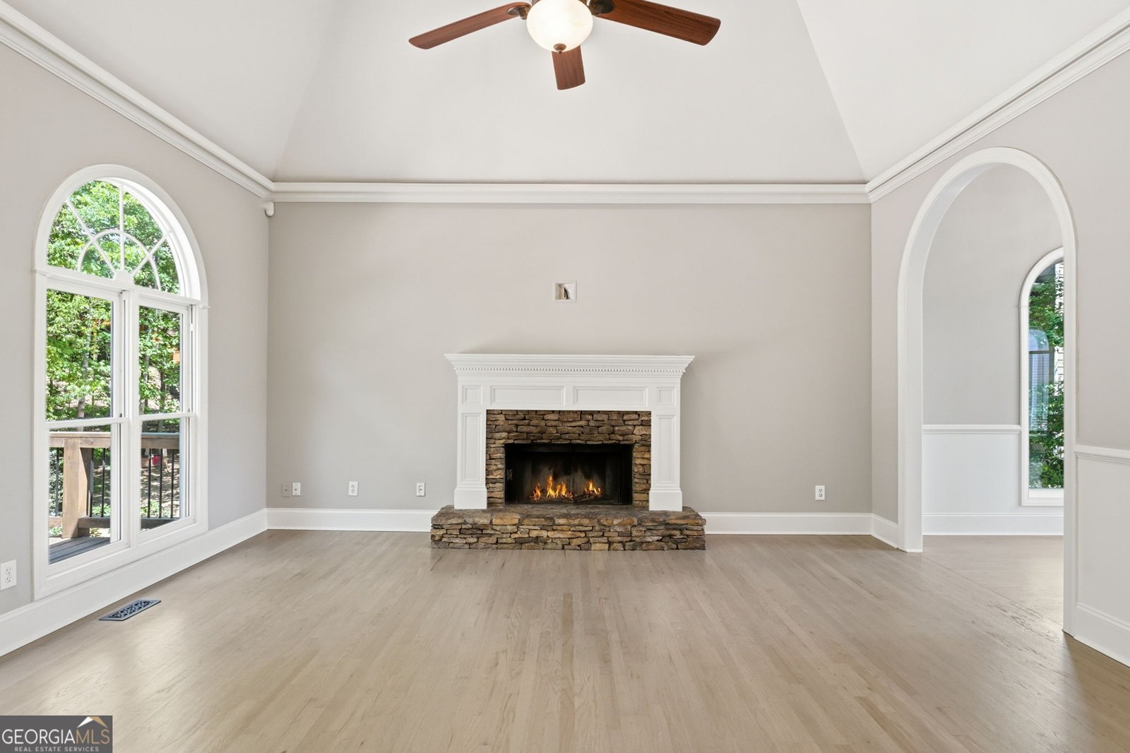 426 Clubview Drive Woodstock - Photo 11