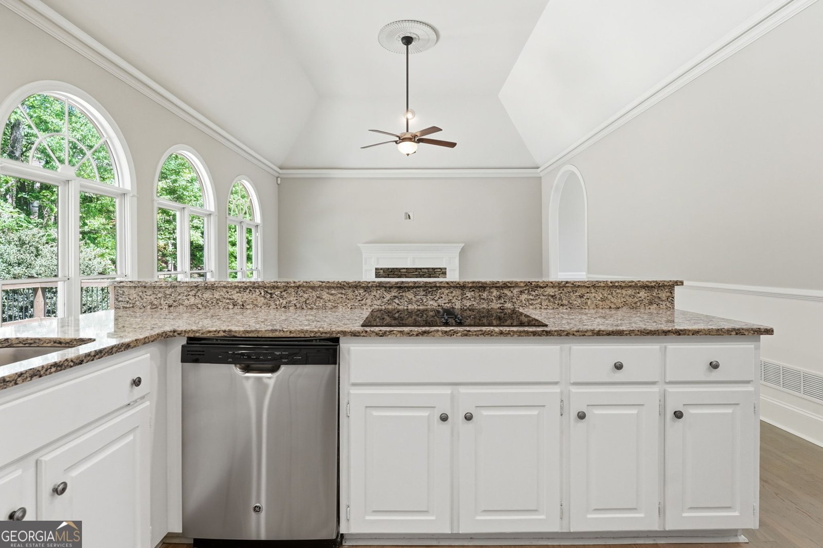 426 Clubview Drive Woodstock - Photo 15