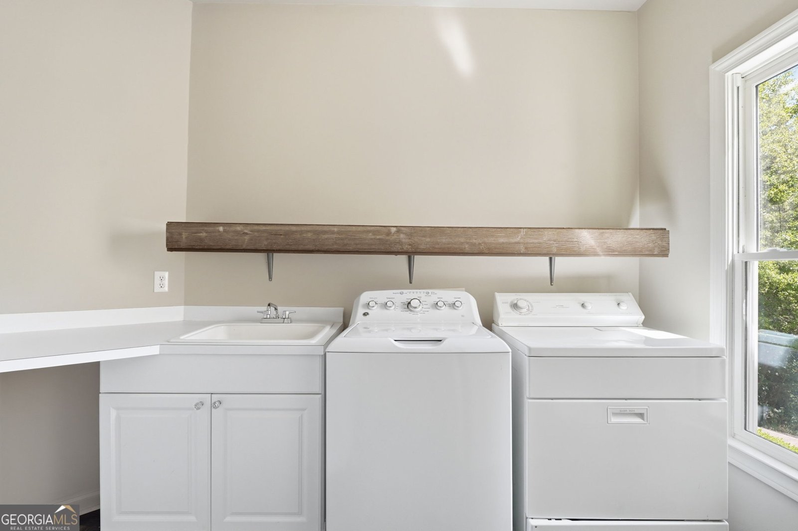 426 Clubview Drive Woodstock - Photo 19