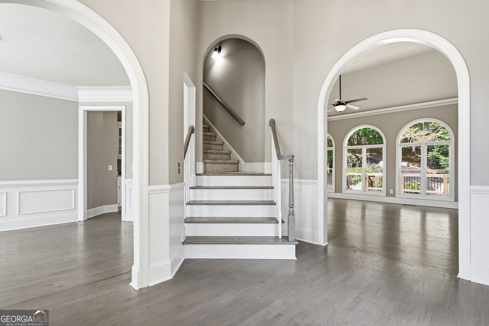 426 Clubview Drive Woodstock - Photo 6