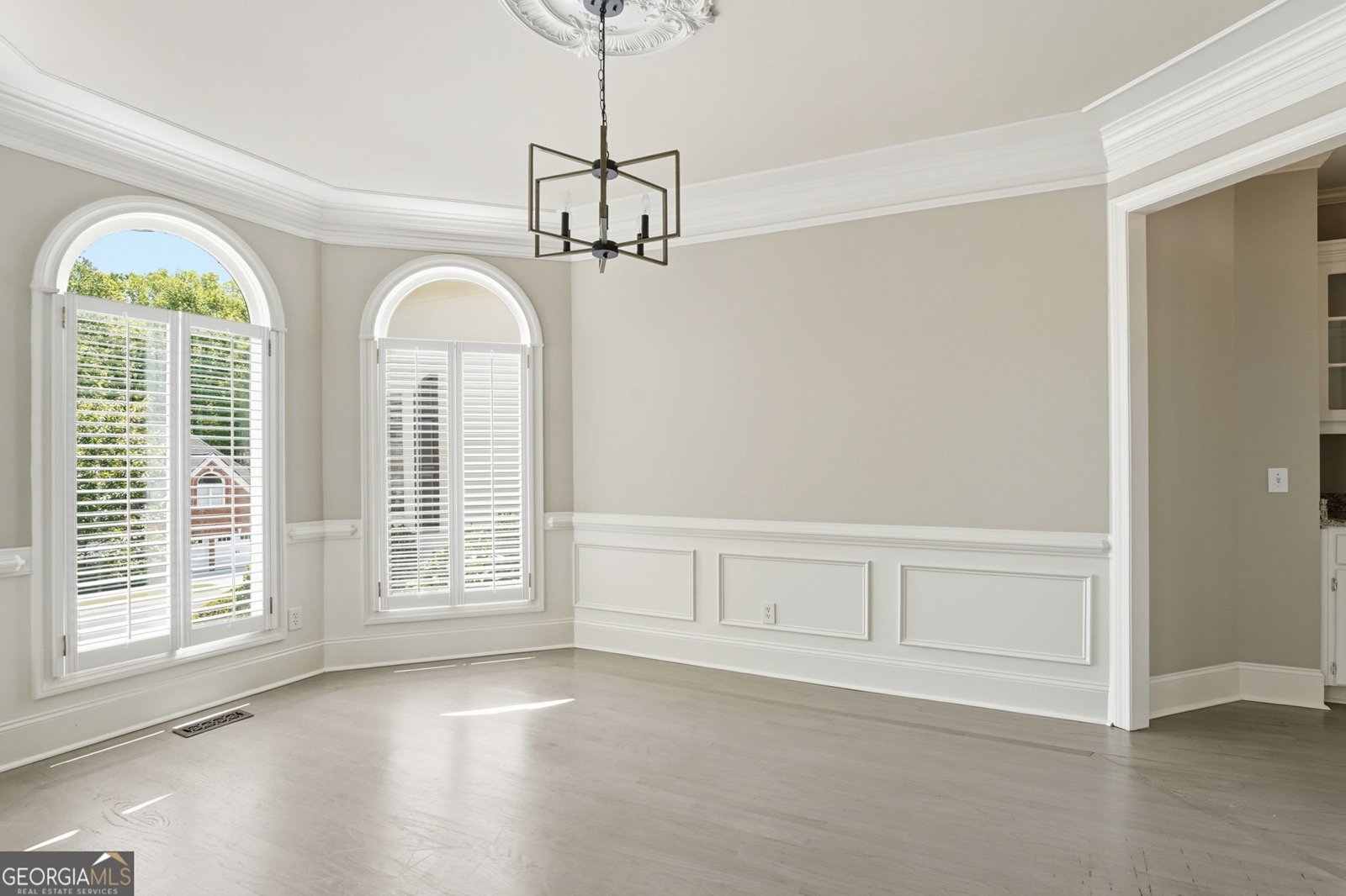 426 Clubview Drive Woodstock - Photo 7