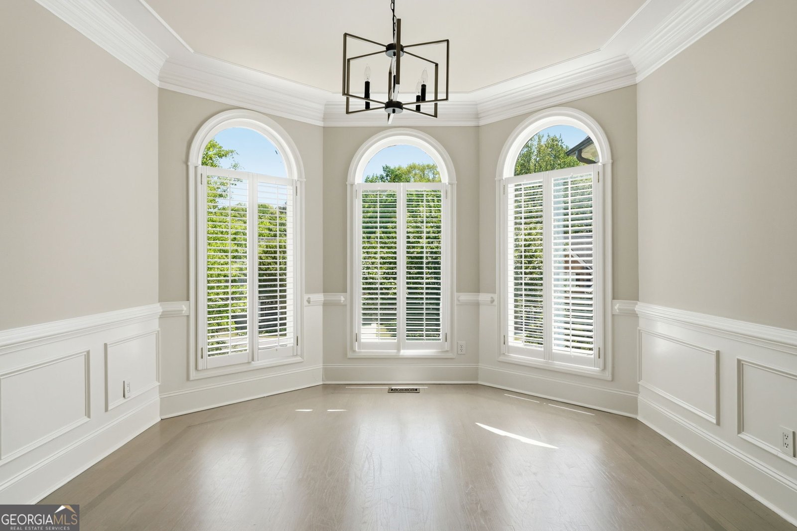 426 Clubview Drive Woodstock - Photo 8