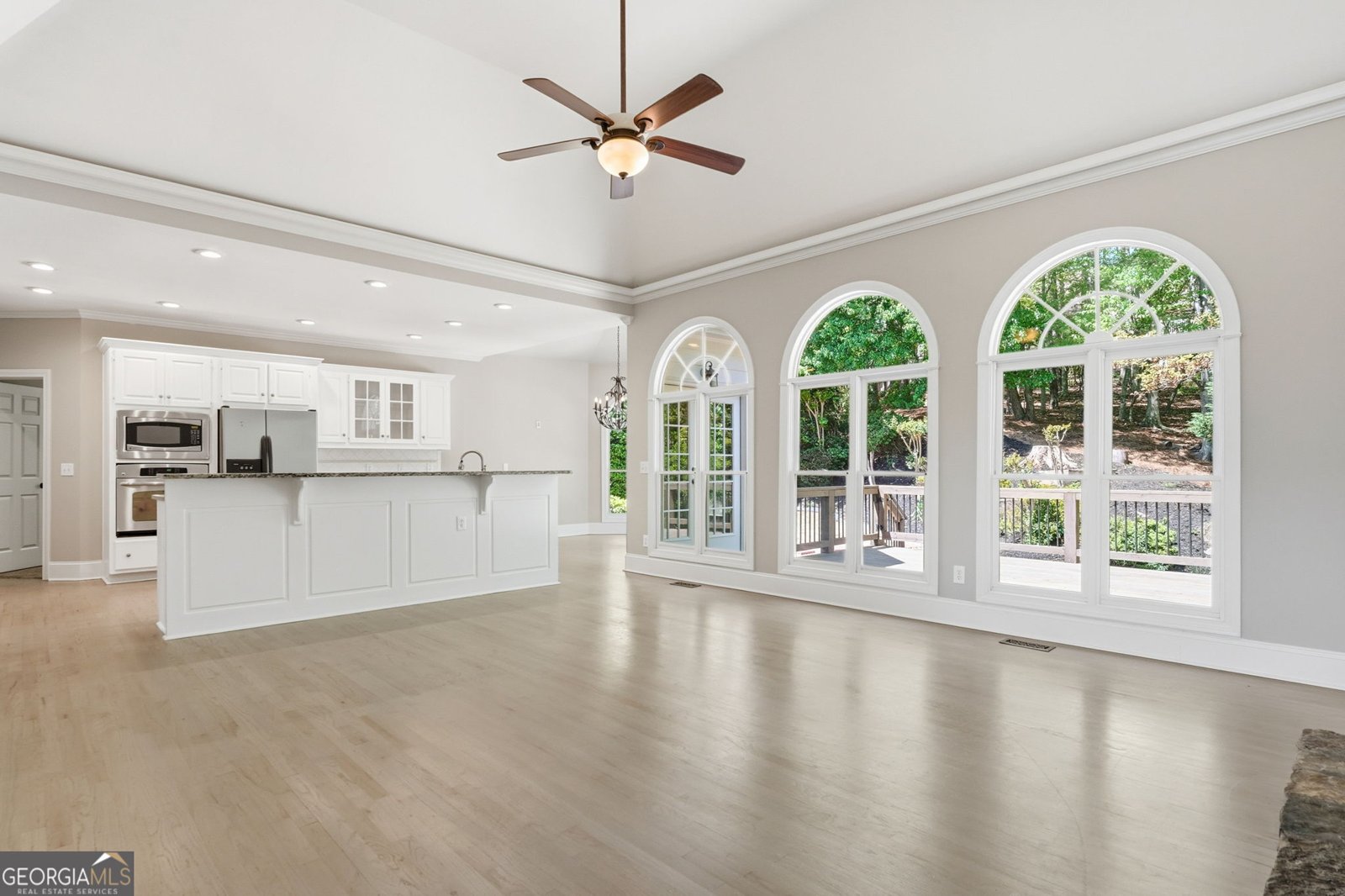 426 Clubview Drive Woodstock - Photo 9