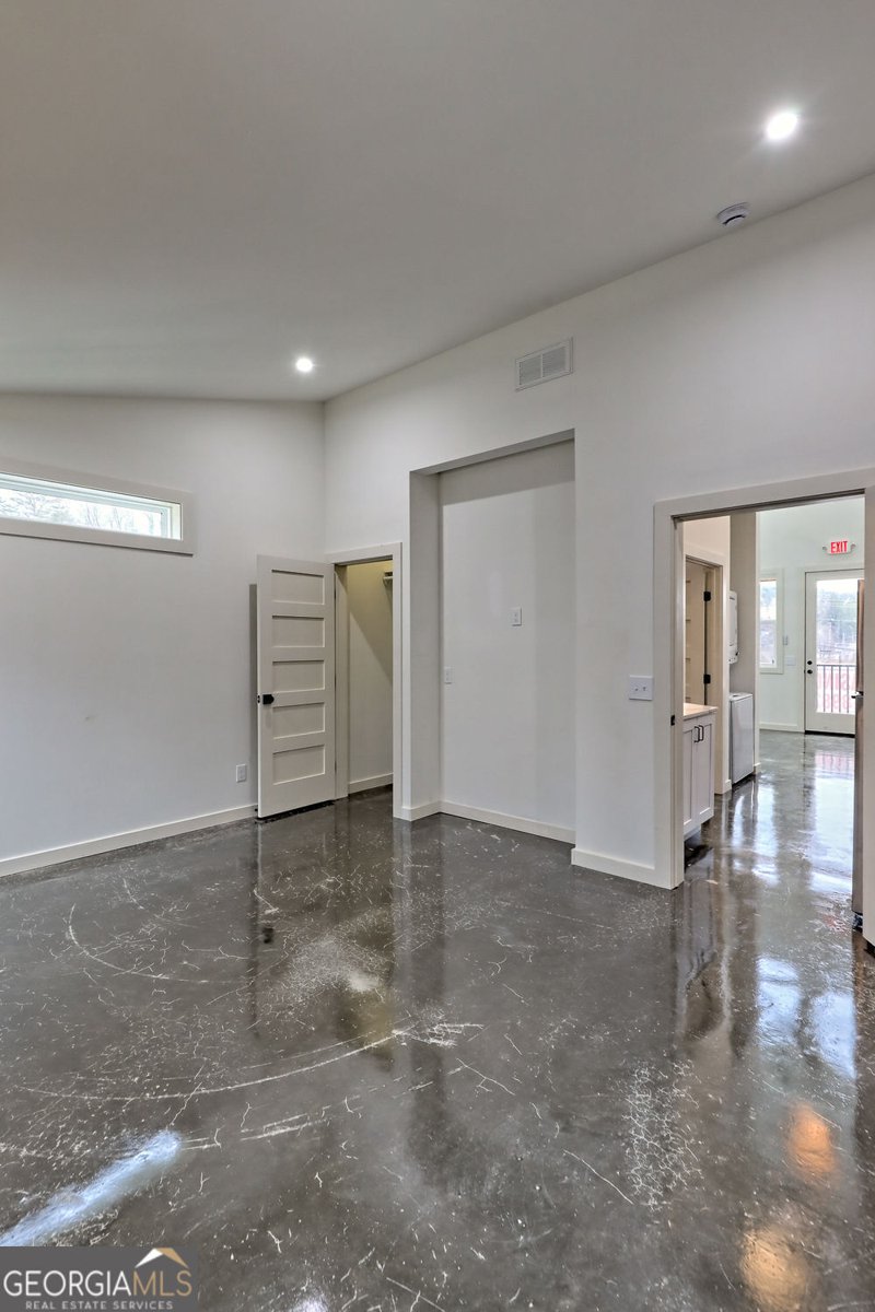 21 Valley Street Clayton - Photo 50