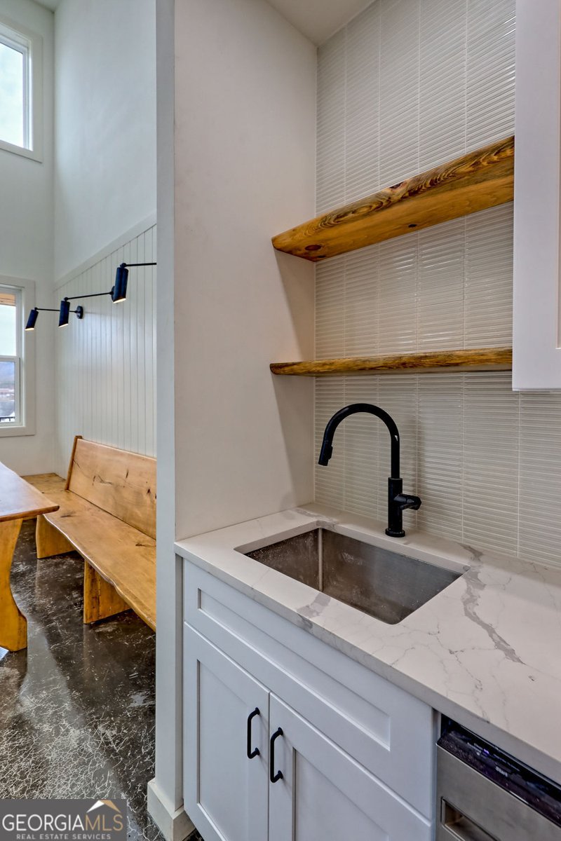 21 Valley Street Clayton - Photo 54