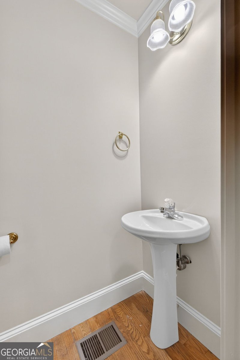 180 Riverbend Drive McDonough - Photo 16