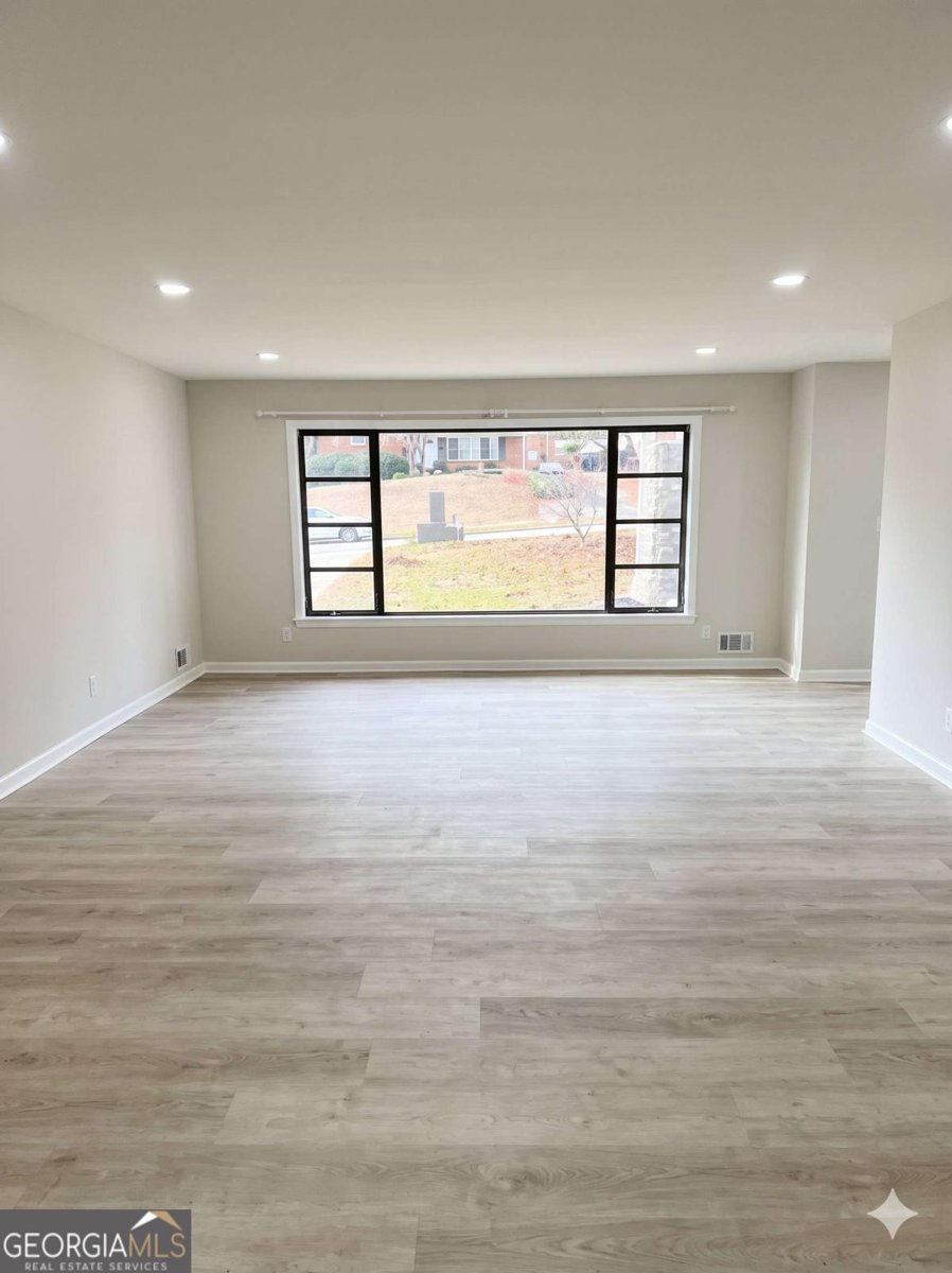 3211 Thrasher Circle Decatur - Photo 9