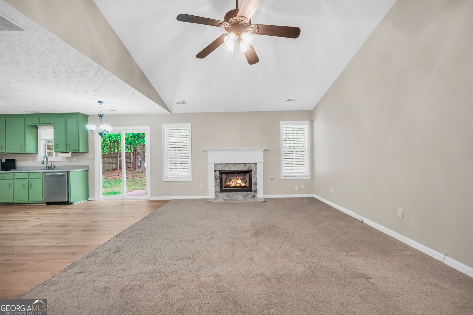 521 Sarahs Lane Locust Grove - Photo 14