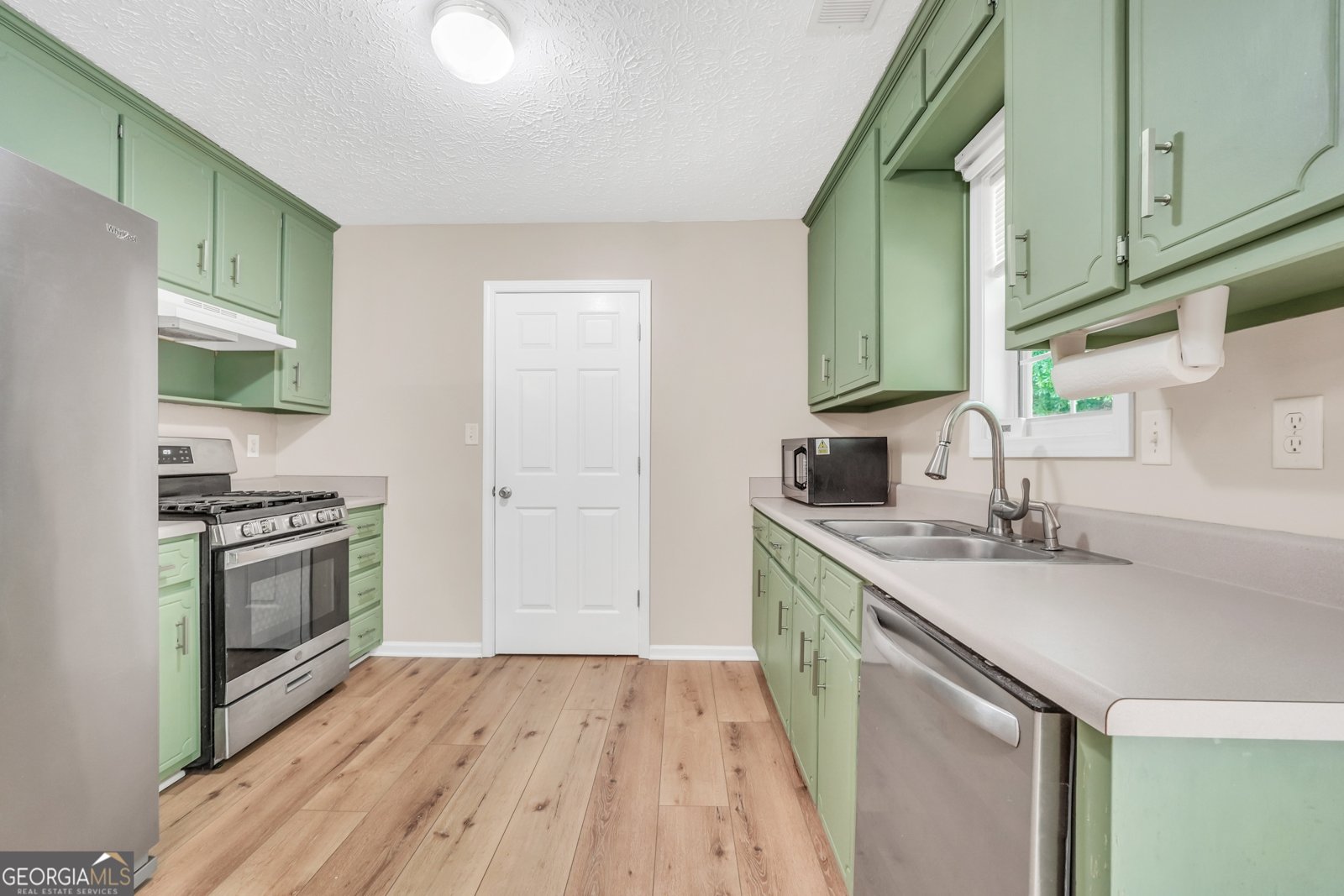 521 Sarahs Lane Locust Grove - Photo 9