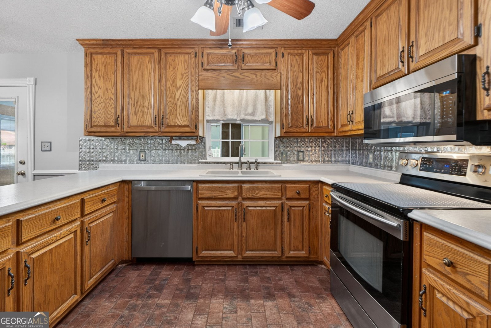 561 Leguin Mill Road Locust Grove - Photo 13