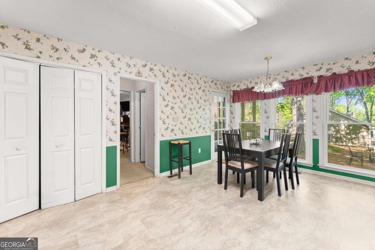 385 Deerwood Drive Suwanee - Photo 12