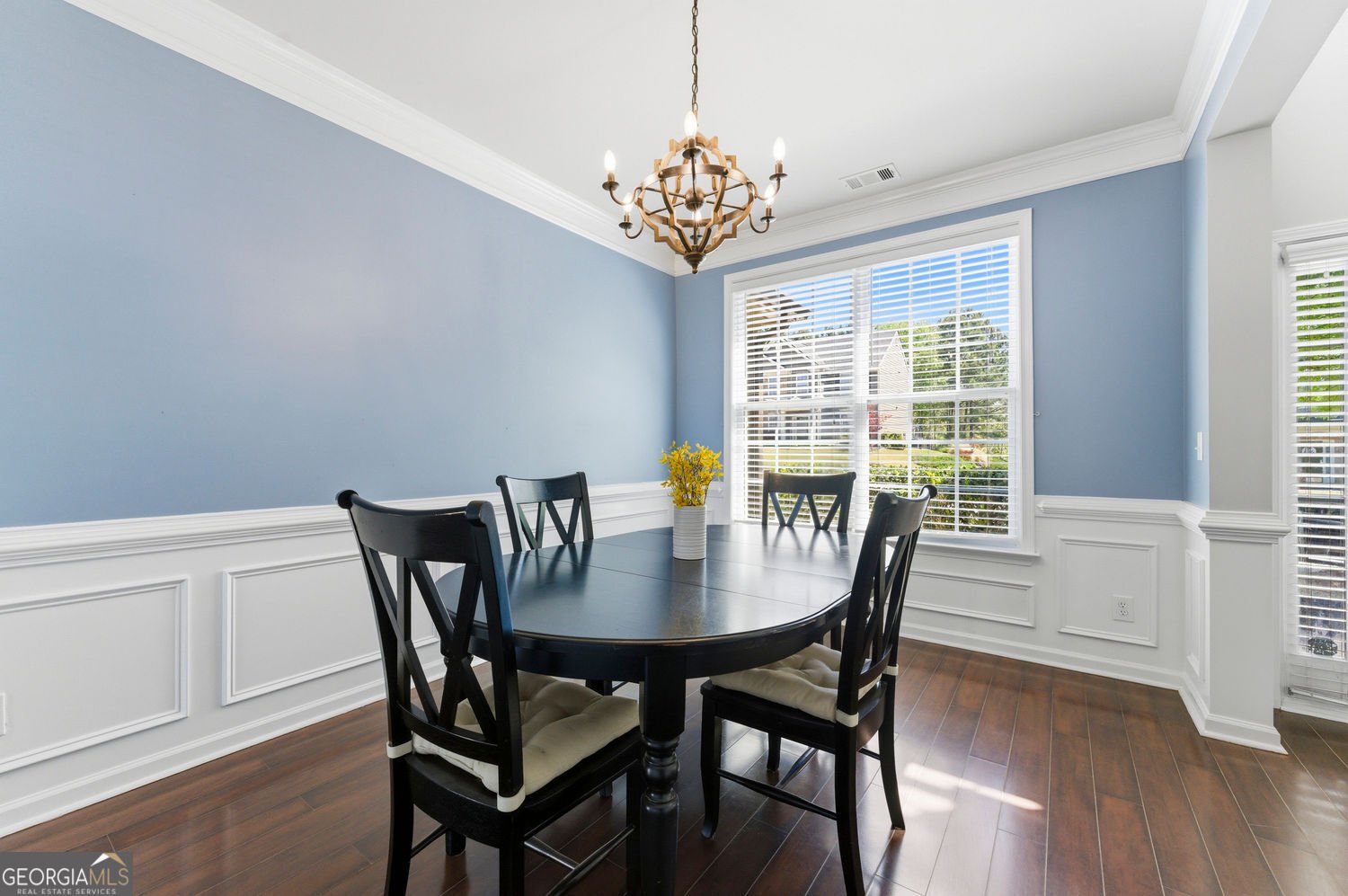 584 Van Briggle Court Sugar Hill - Photo 6