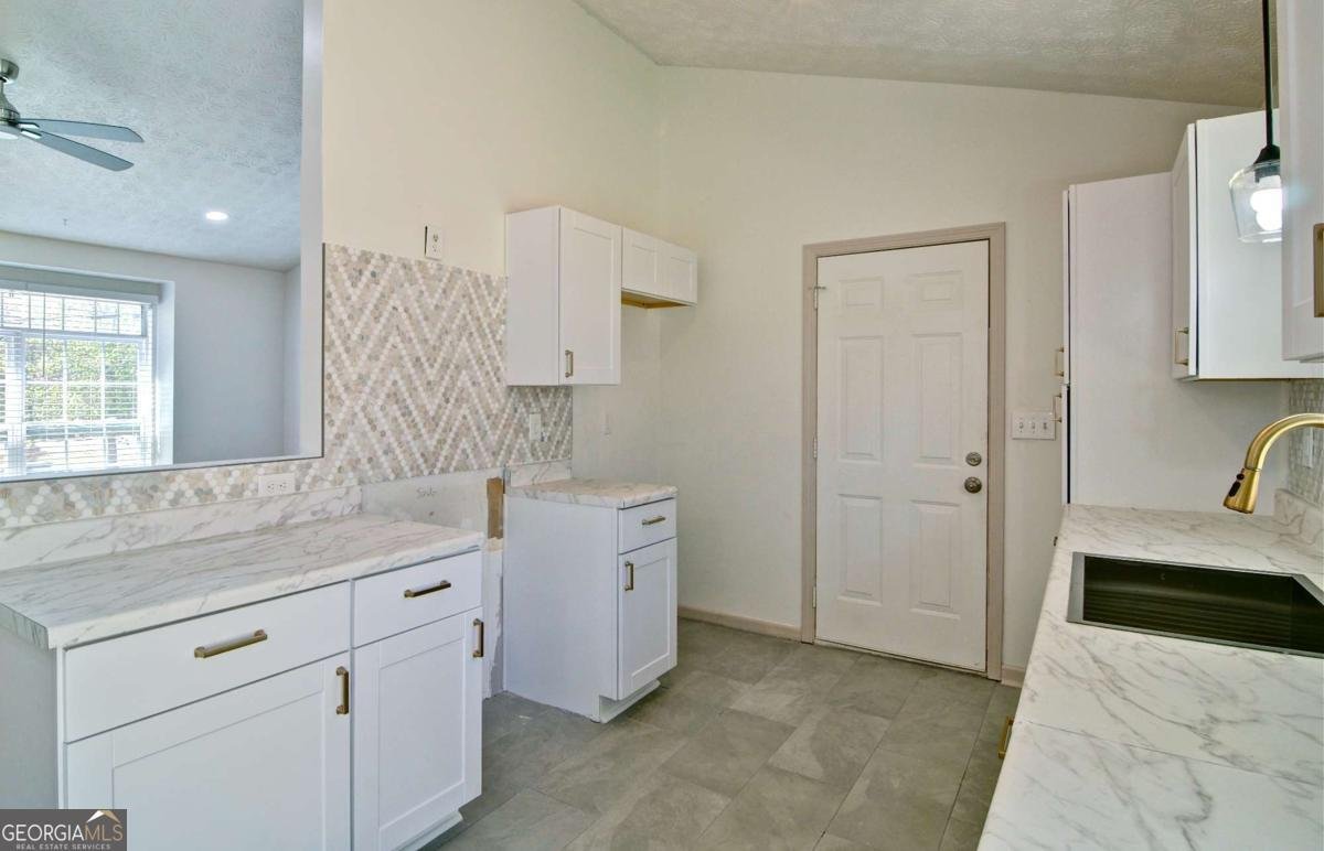 2665 Ivydale Court Atlanta - Photo 15