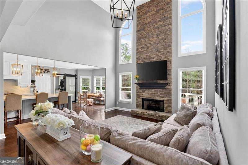 516 Brookeshyre Court Woodstock - Photo 11