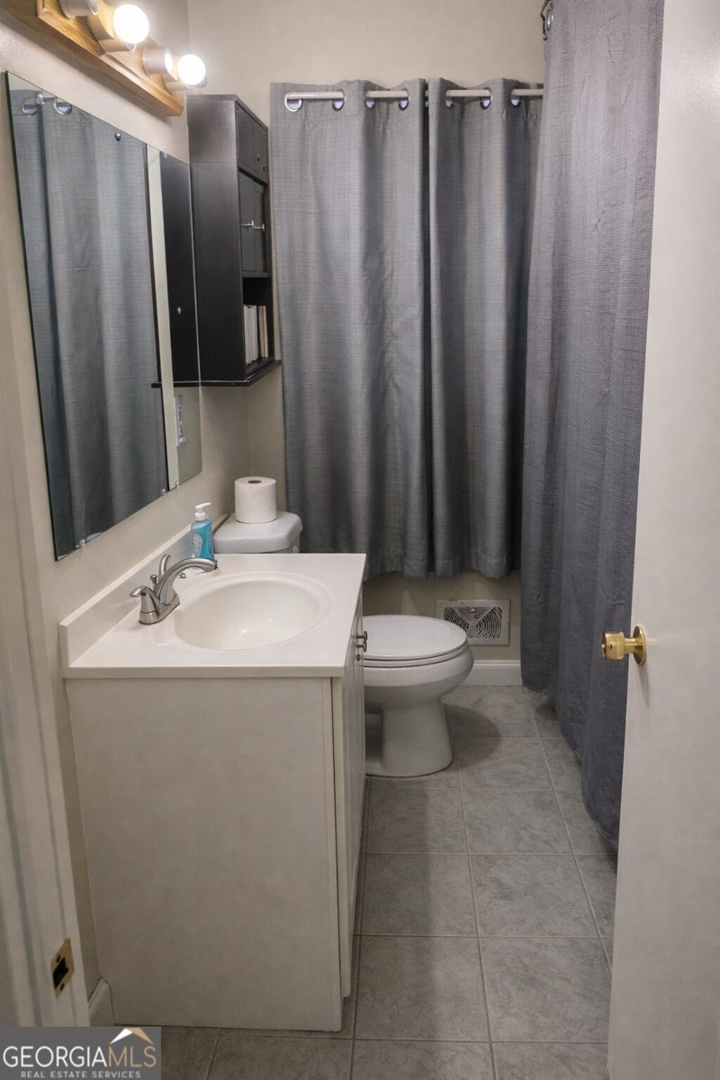 375 Derbyshire Drive Stone Mountain - Photo 9