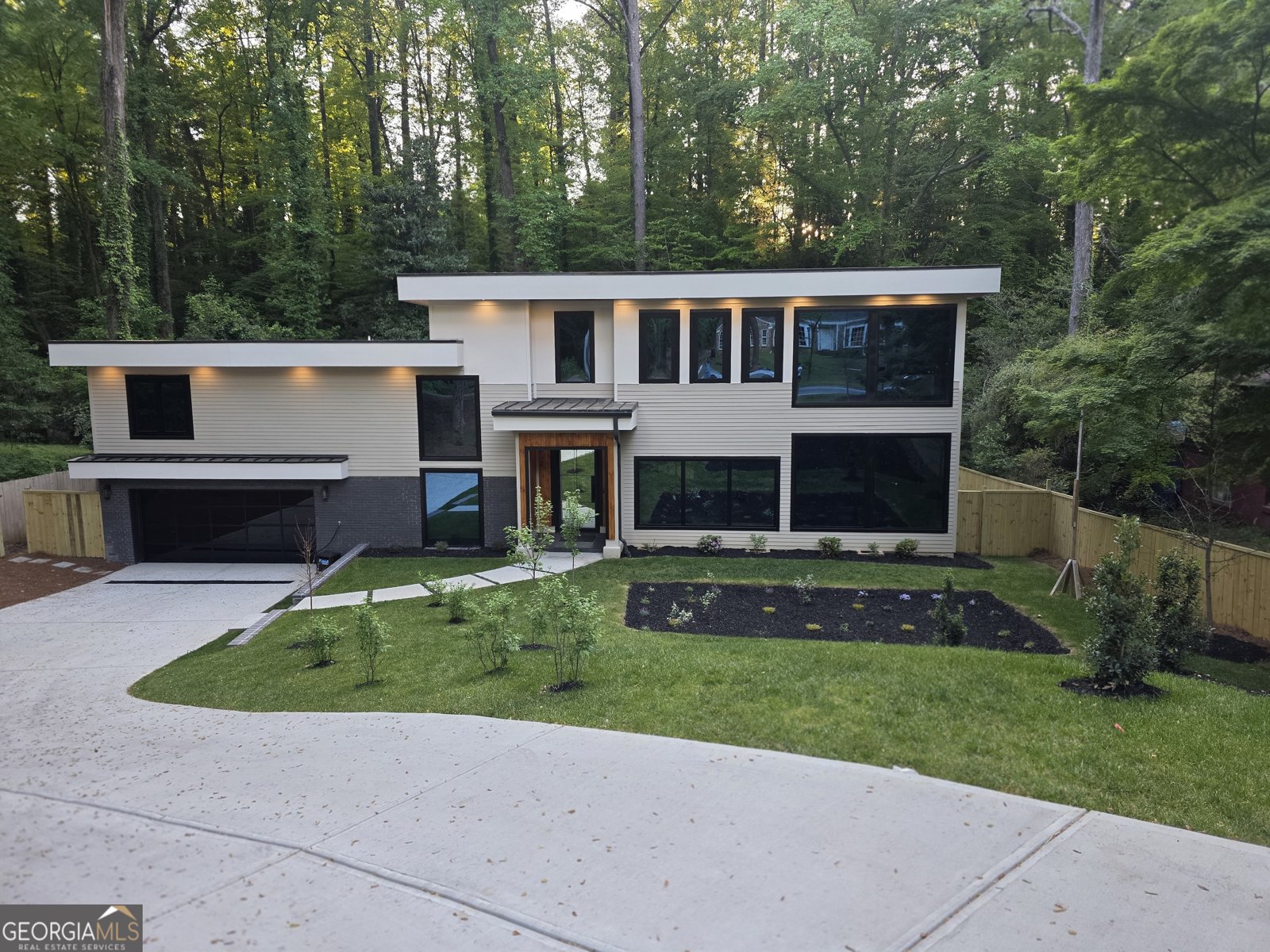 3626 Stratford Road Atlanta - Photo 1