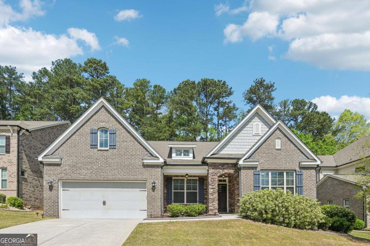 330 La Perla Drive Sugar Hill - Photo 1