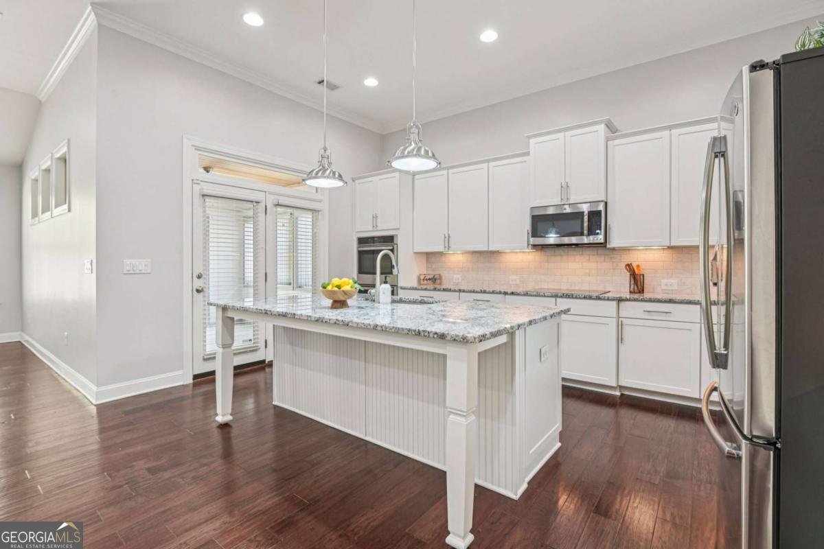 330 La Perla Drive Sugar Hill - Photo 20