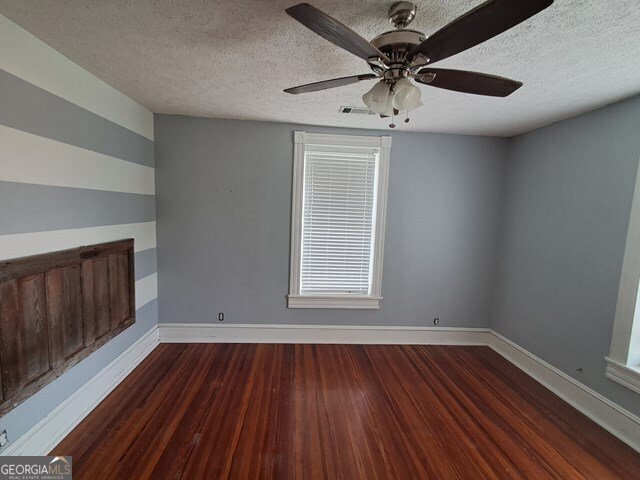 401 Forsyth Street Barnesville - Photo 11