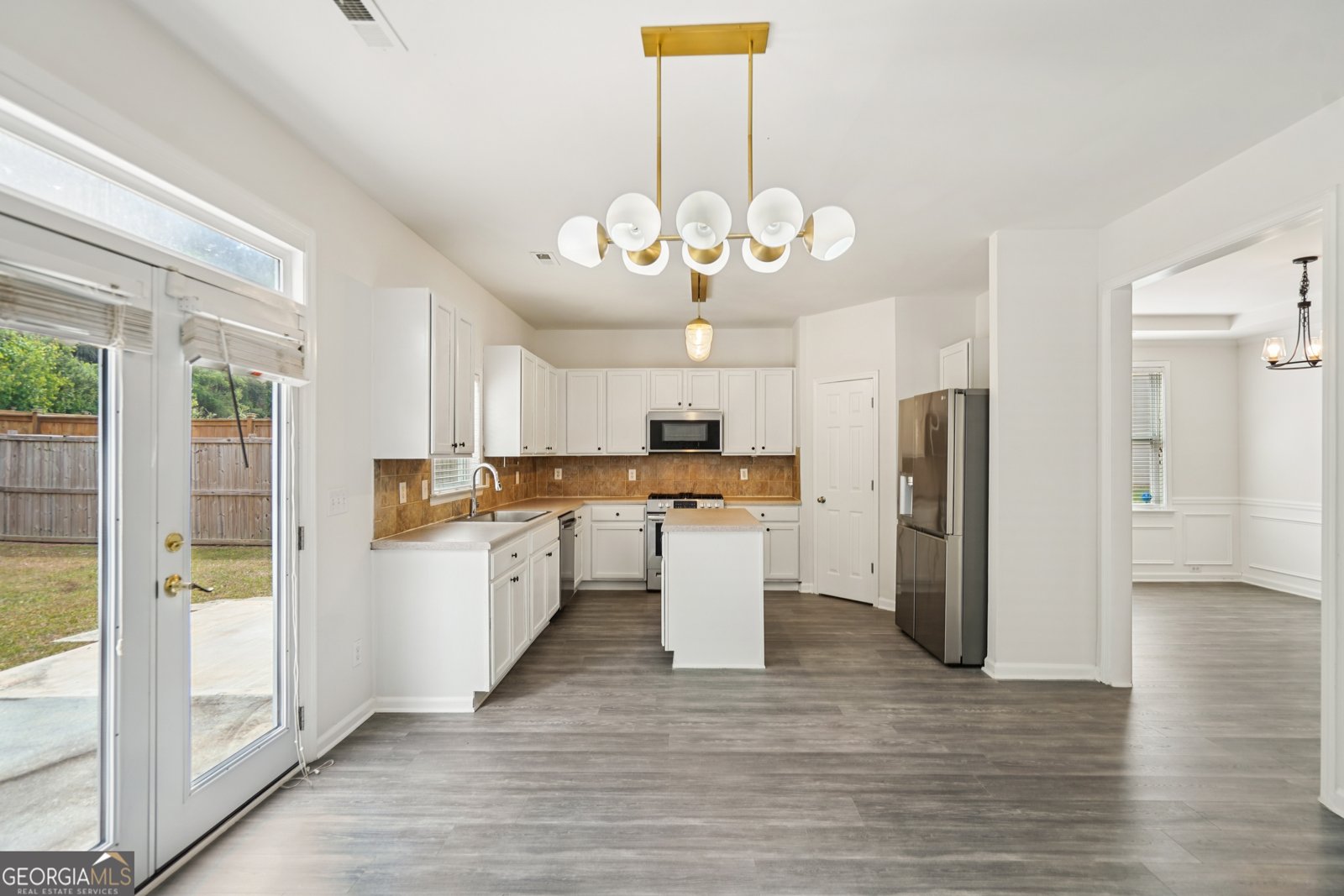 8967 Crestview Circle Union City - Photo 10