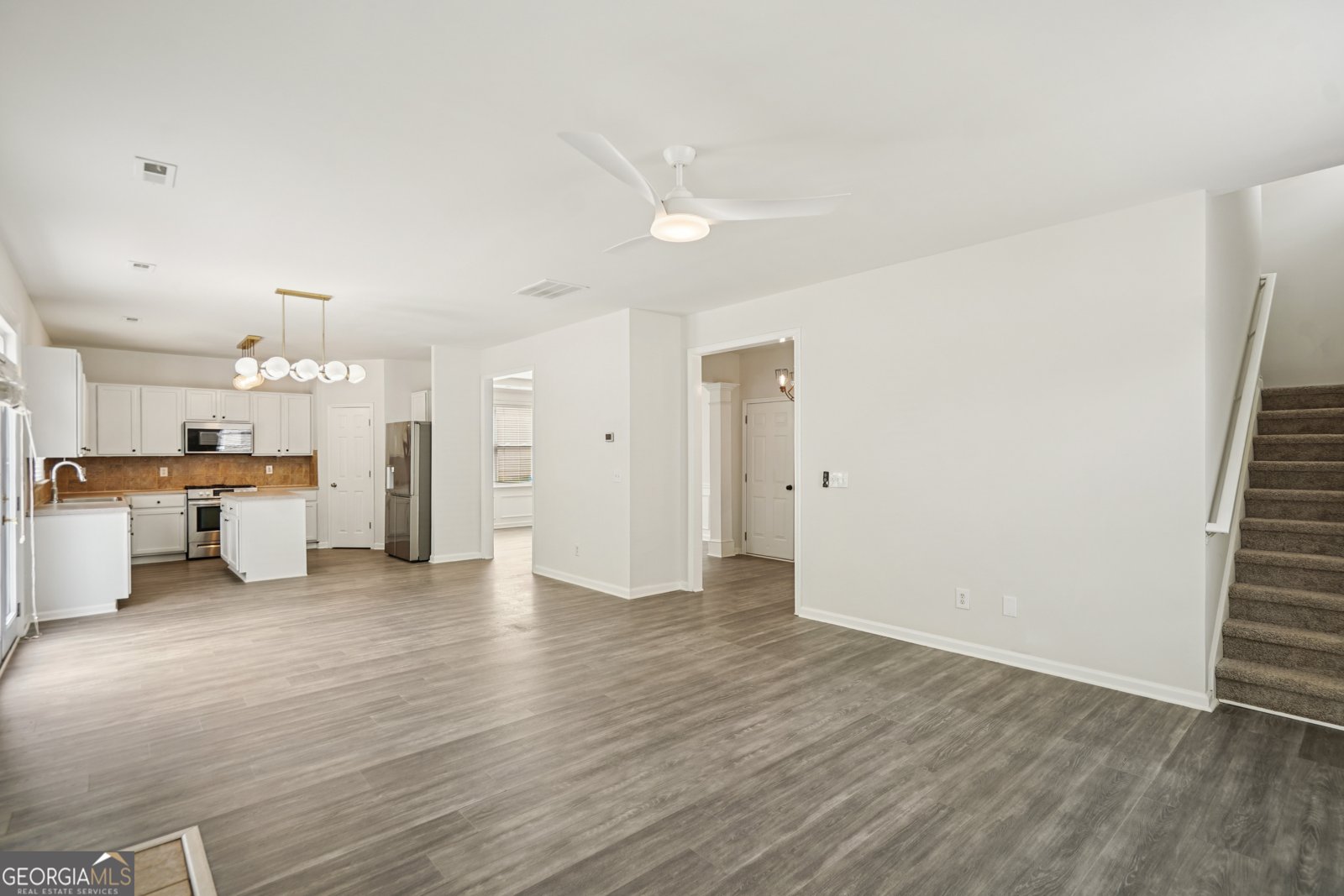 8967 Crestview Circle Union City - Photo 16