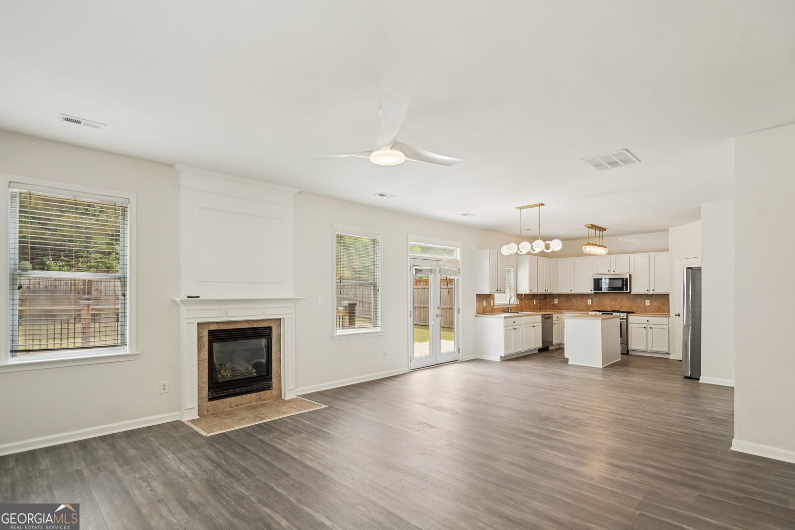 8967 Crestview Circle Union City - Photo 7