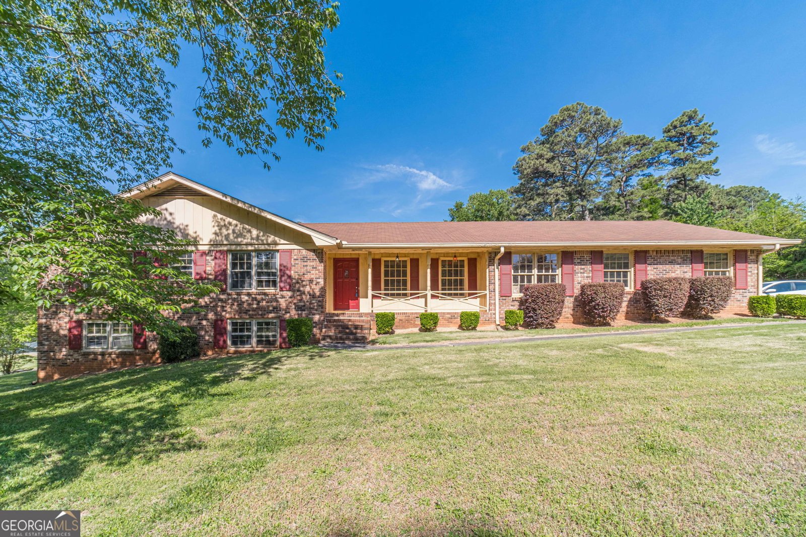 5565 Five Forks Trickum Road Stone Mountain - Photo 1