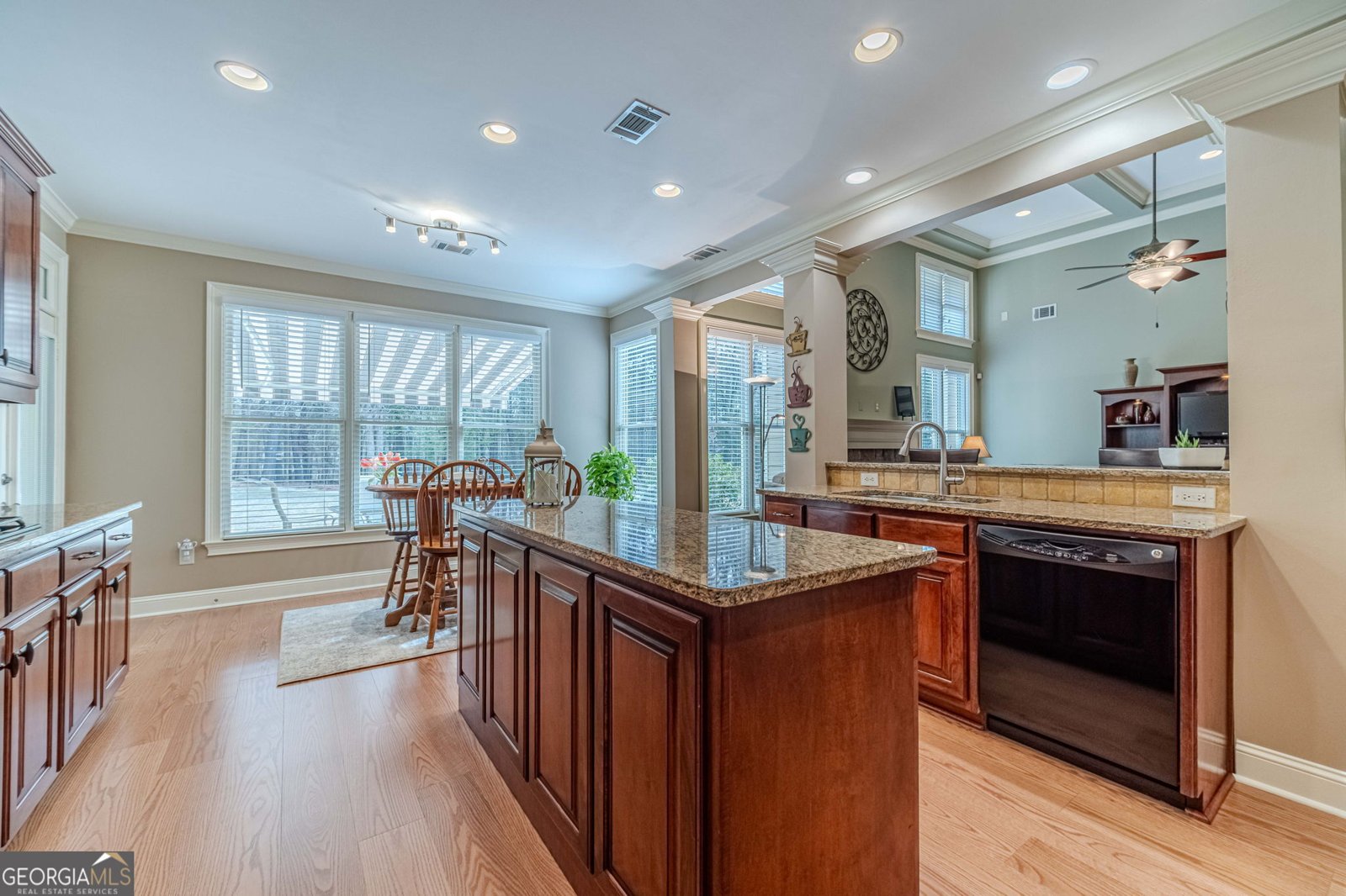 1409 Silver Thorne Court Loganville - Photo 12