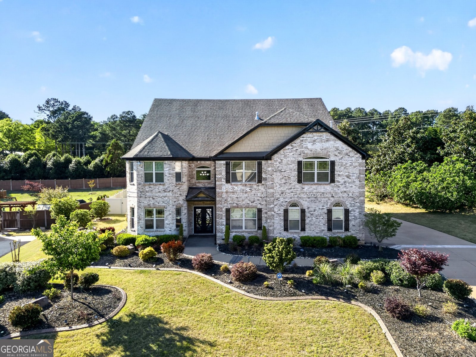 215 Legends Drive Fayetteville - Photo 1