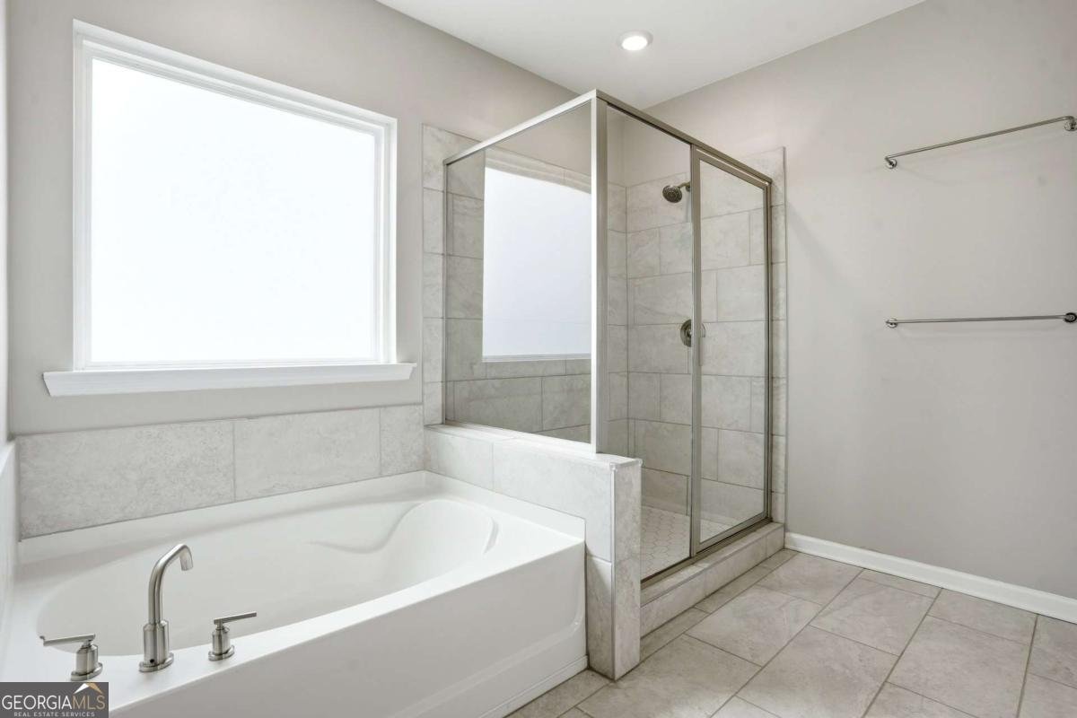 3327 Park Pointe Circle Scottdale - Photo 12