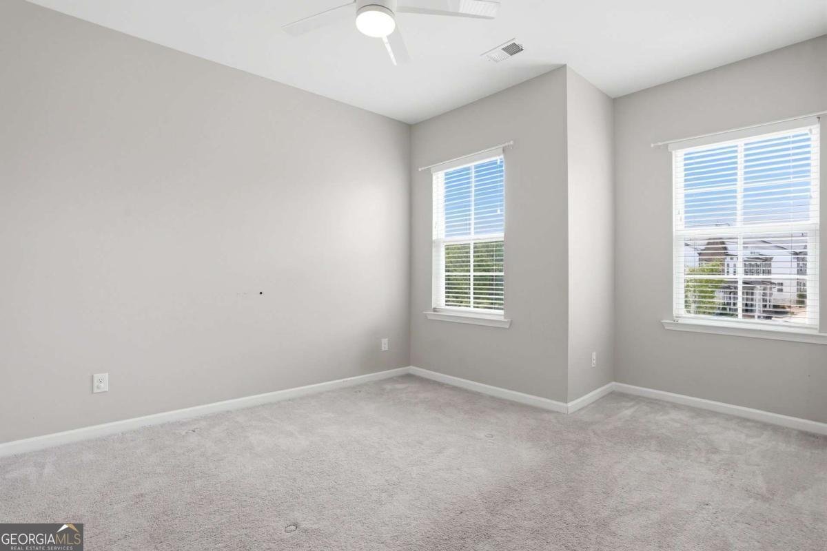 3327 Park Pointe Circle Scottdale - Photo 18