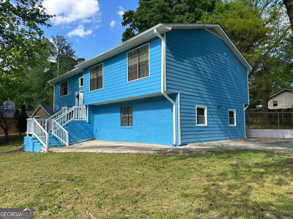 2447 Landington Way Duluth - Photo 1