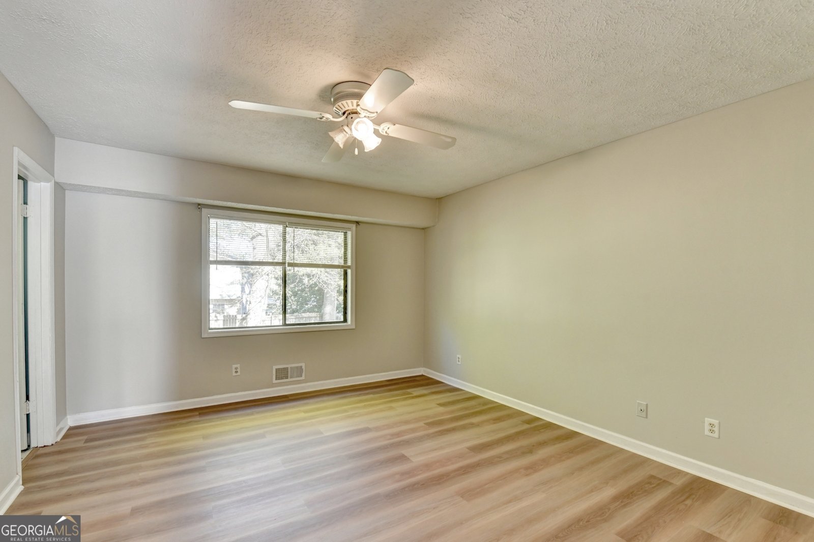 2447 Landington Way Duluth - Photo 13