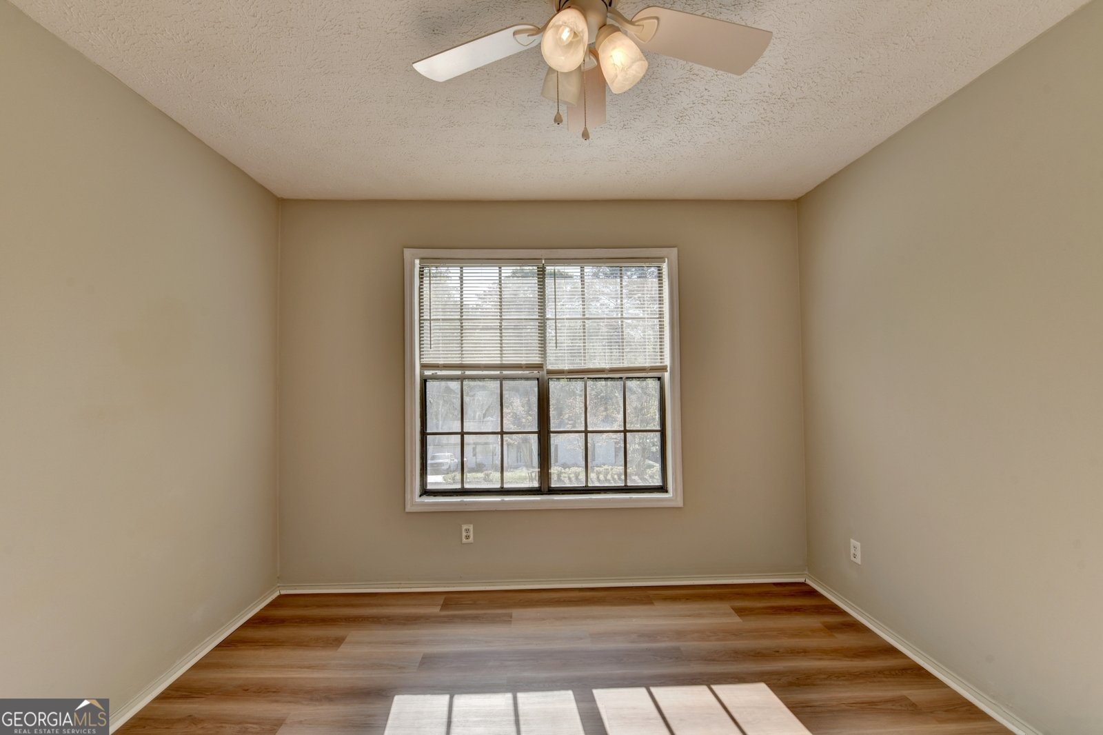 2447 Landington Way Duluth - Photo 19