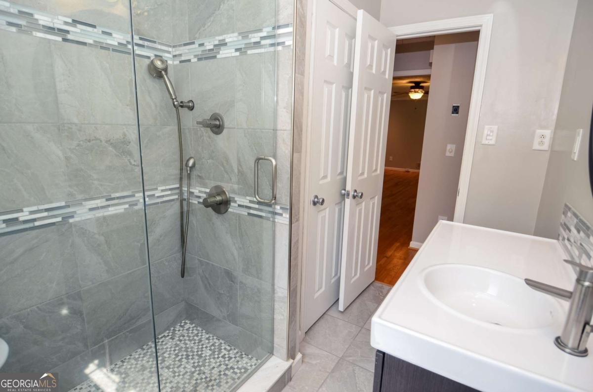 5586 Crestwood Drive Stone Mountain - Photo 19