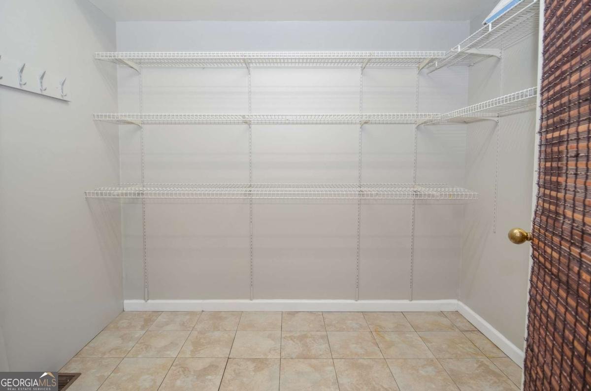 5586 Crestwood Drive Stone Mountain - Photo 32