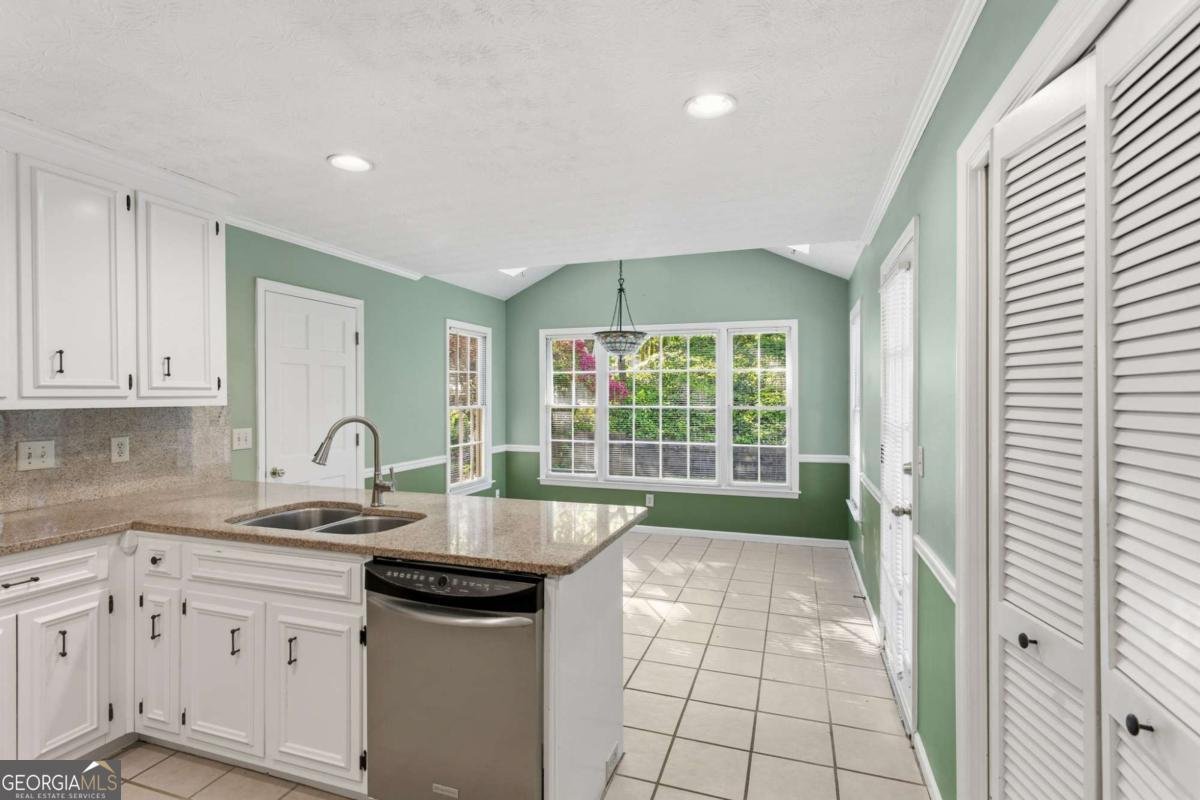 4150 Woodlark Court Roswell - Photo 12