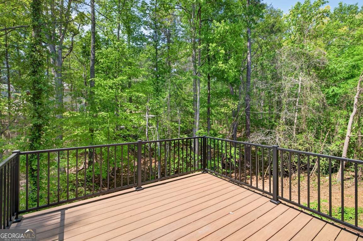 6085 Lake Windsor Parkway Buford - Photo 17