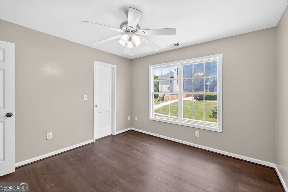 6085 Lake Windsor Parkway Buford - Photo 27